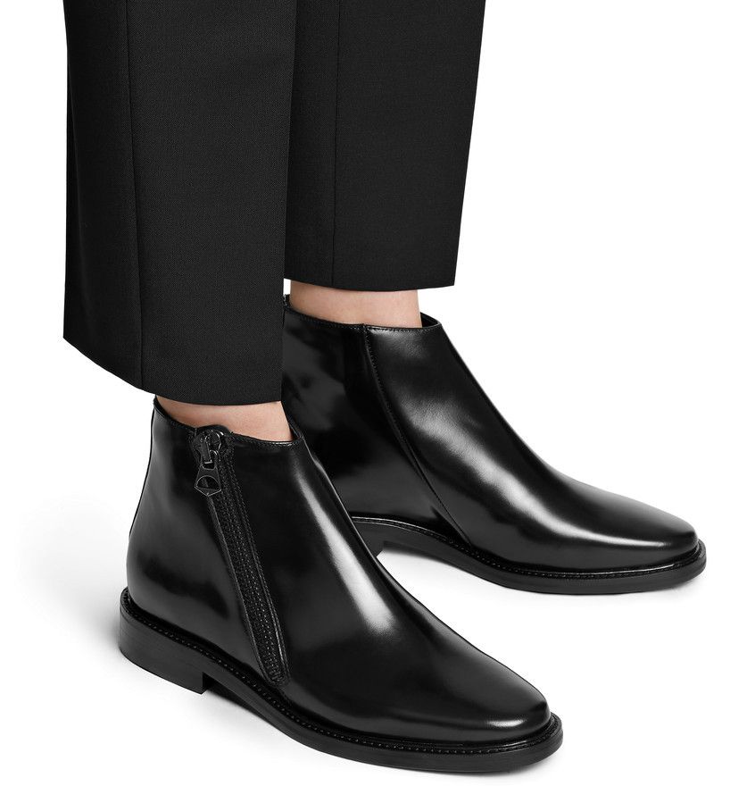 Acne Studios Acne Studios Dally Black Patent Leather Ankle Boots EU 39 Size US 9 / IT 39 - 2 Thumbnail