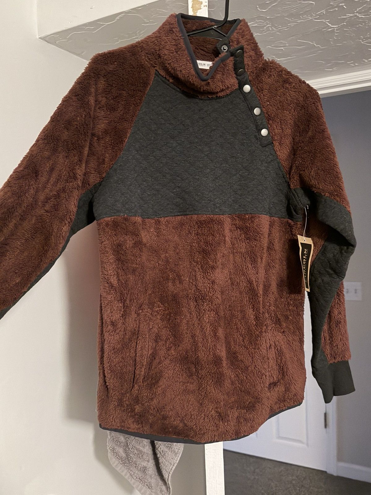Other Womens NEW soft sweater with side snaps Size S / US 4 / IT 40 - 2 Thumbnail