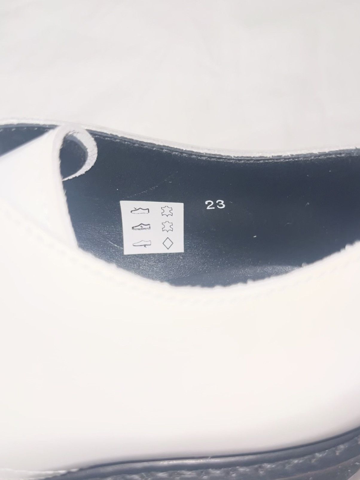 Comme des Garcons Comme Des Garçons White Shoes Size US 7 / IT 37 - 8 Thumbnail