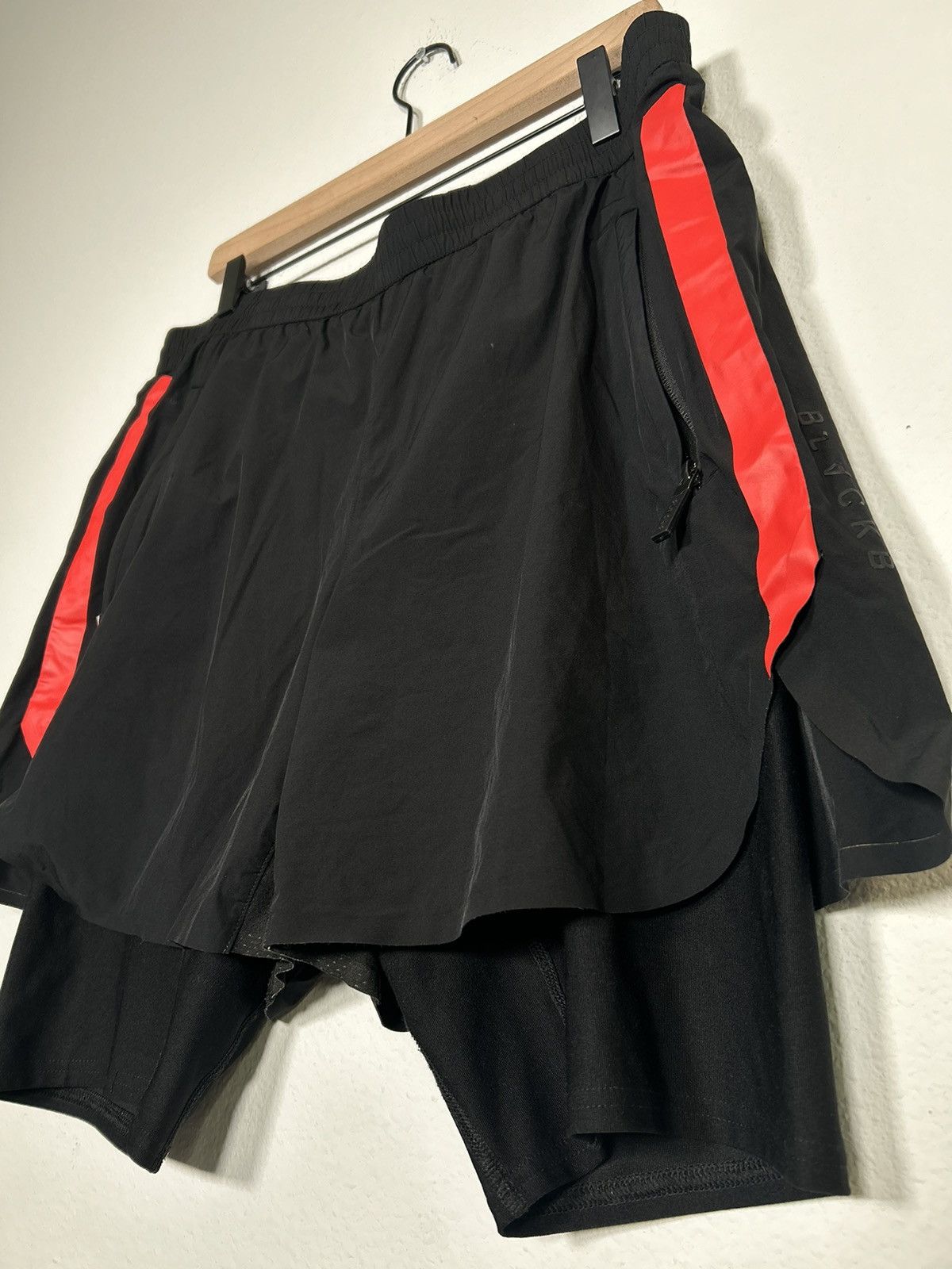 Neil Barrett Double Layered Active Shorts Size US 36 / EU 52 - 2 Thumbnail