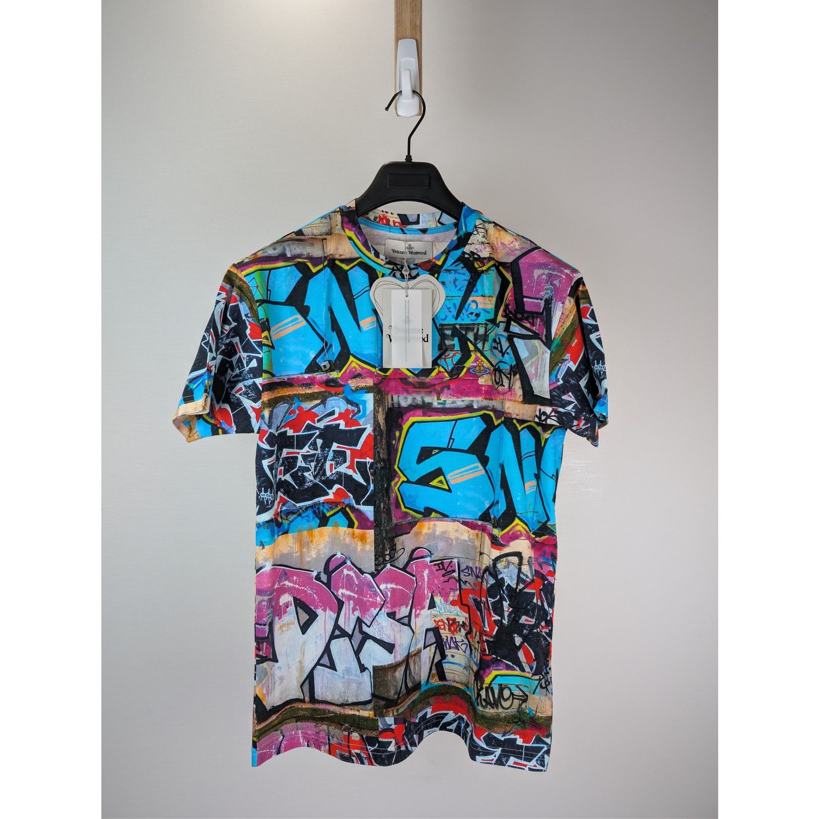 Vivienne Westwood o1rshd1 Classic Graffiti Print T-Shirt in Multiolor Size US S / EU 44-46 / 1 - 2 Thumbnail