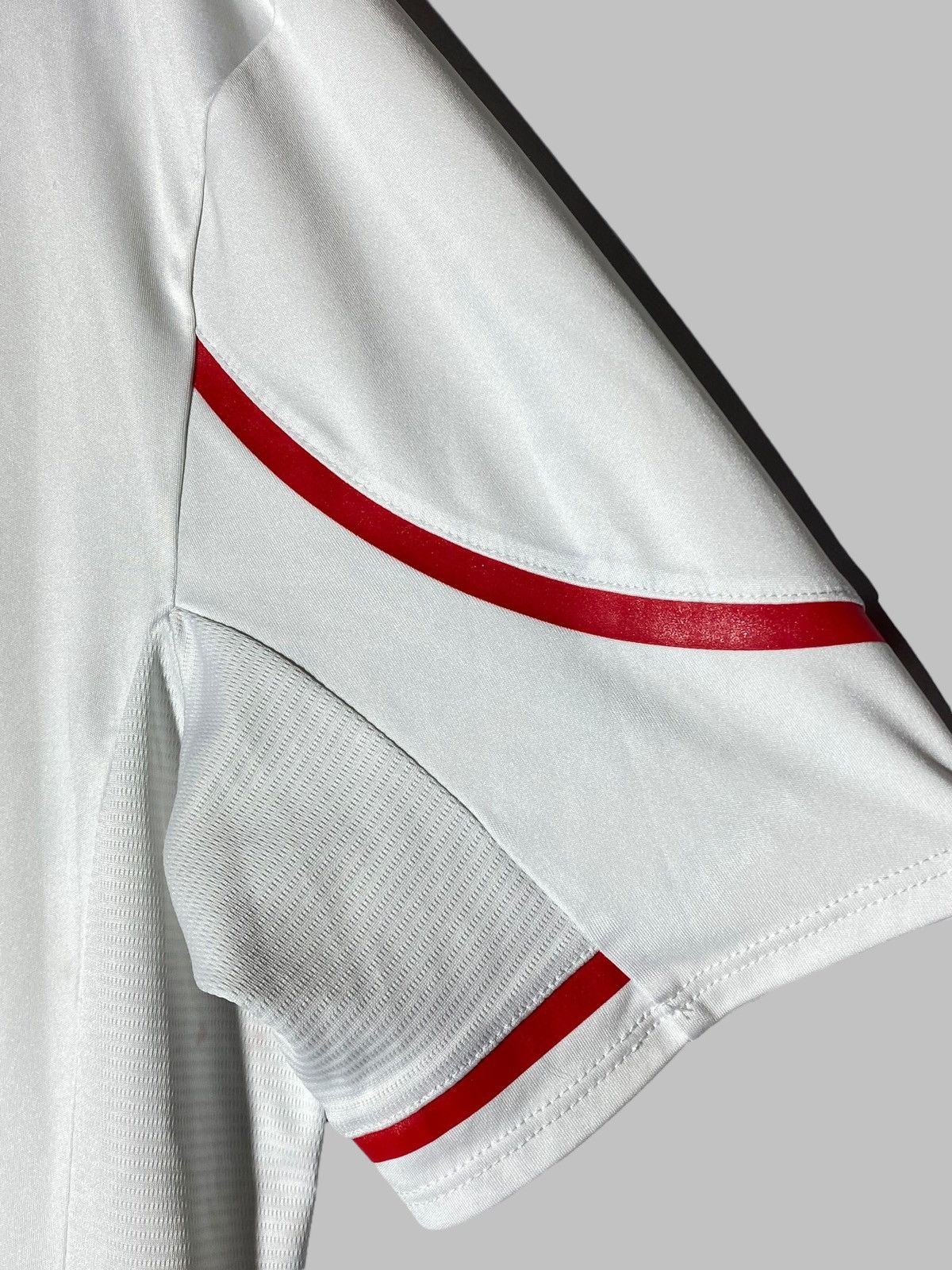 New Balance New Balance FC Liverpool 2015 2016 Away Football Shirt Size US XL / EU 56 / 4 - 22 Thumbnail