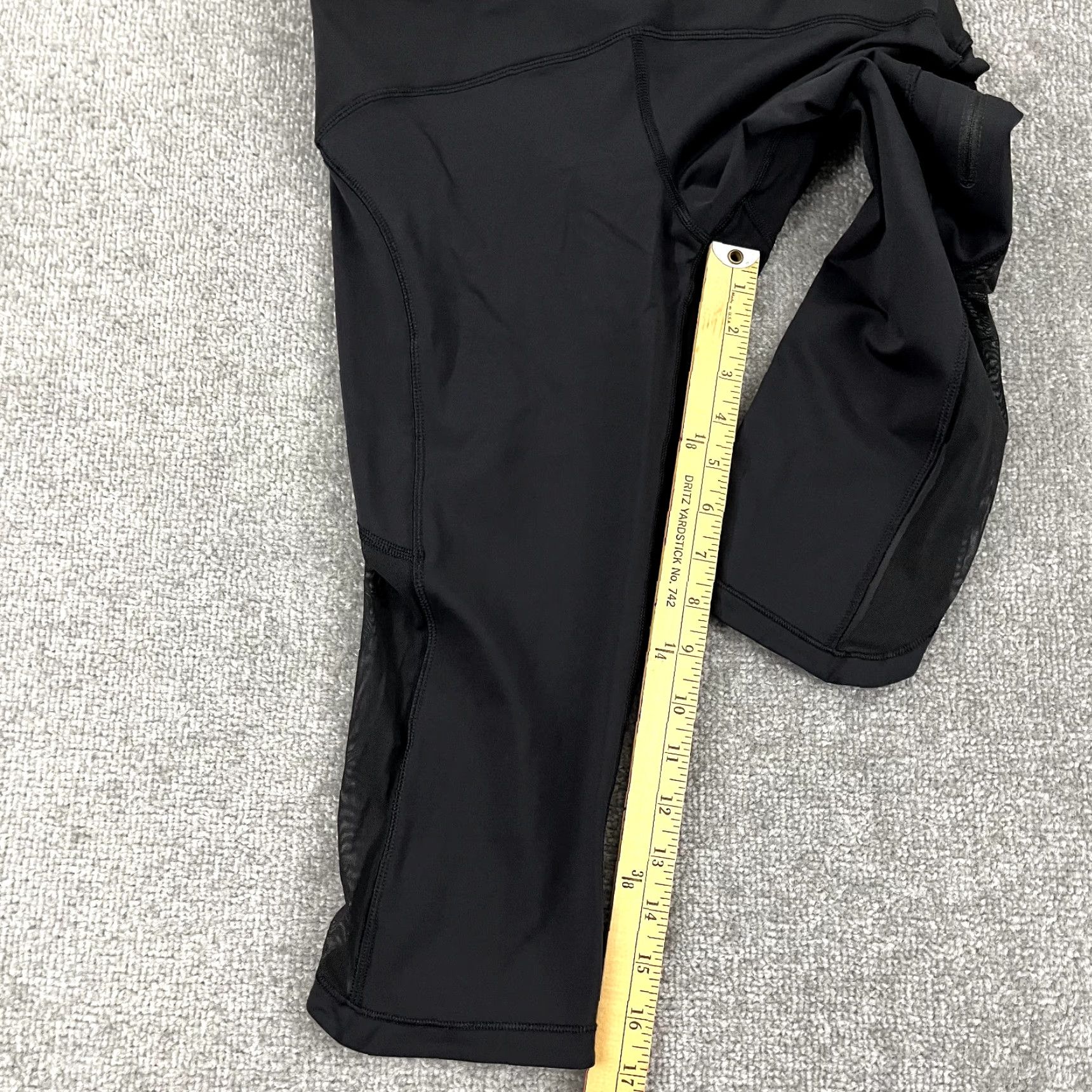 Lululemon LULULEMON Leggings Womens Size 8 Black Sun Runner 17" Capris Cropped Yoga Gym Size 34" / US 12 / IT 48 - 6 Thumbnail