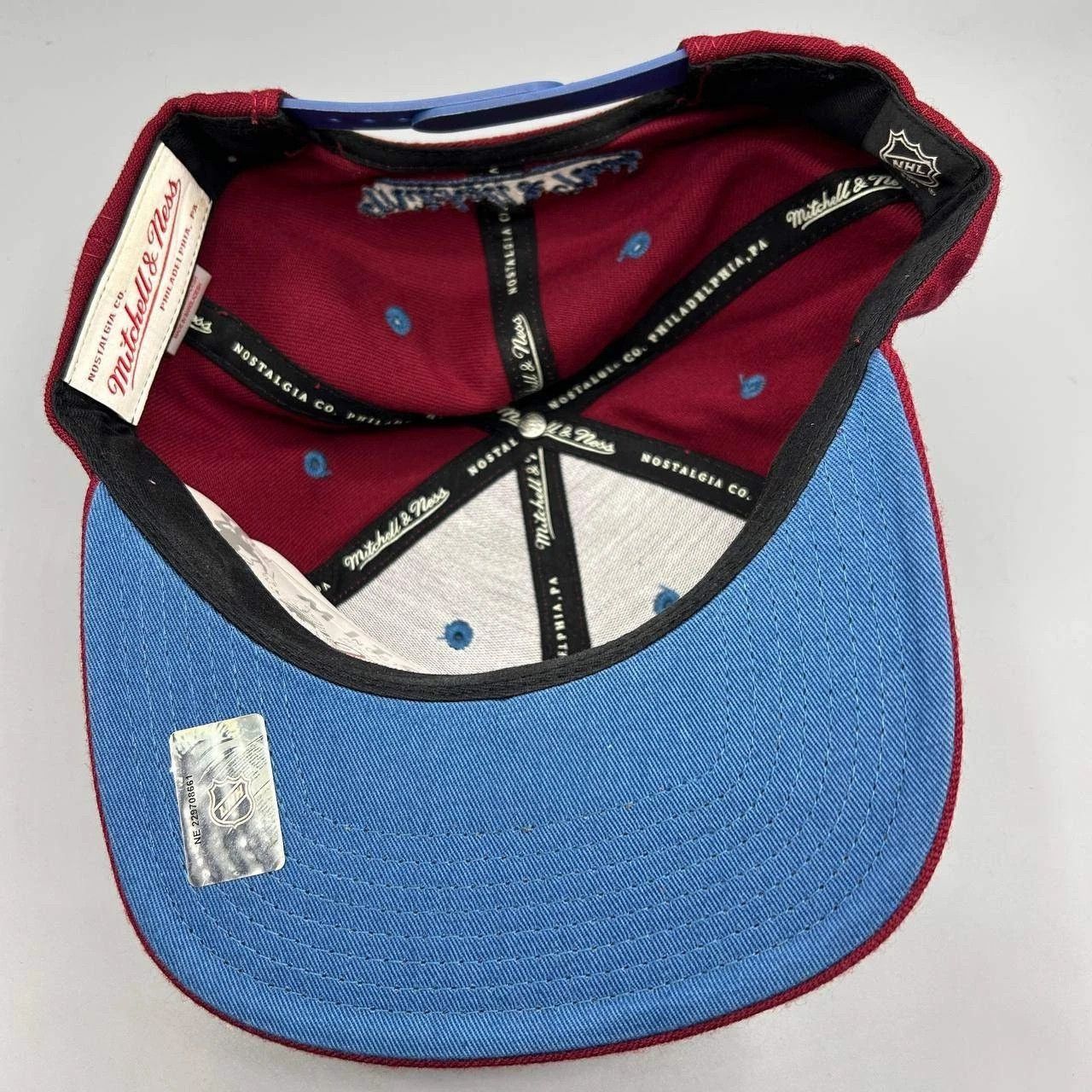 Mitchell & Ness Colorado Avalanche Hat Men Red Blue Embroidered Snap Back Size ONE SIZE - 6 Thumbnail