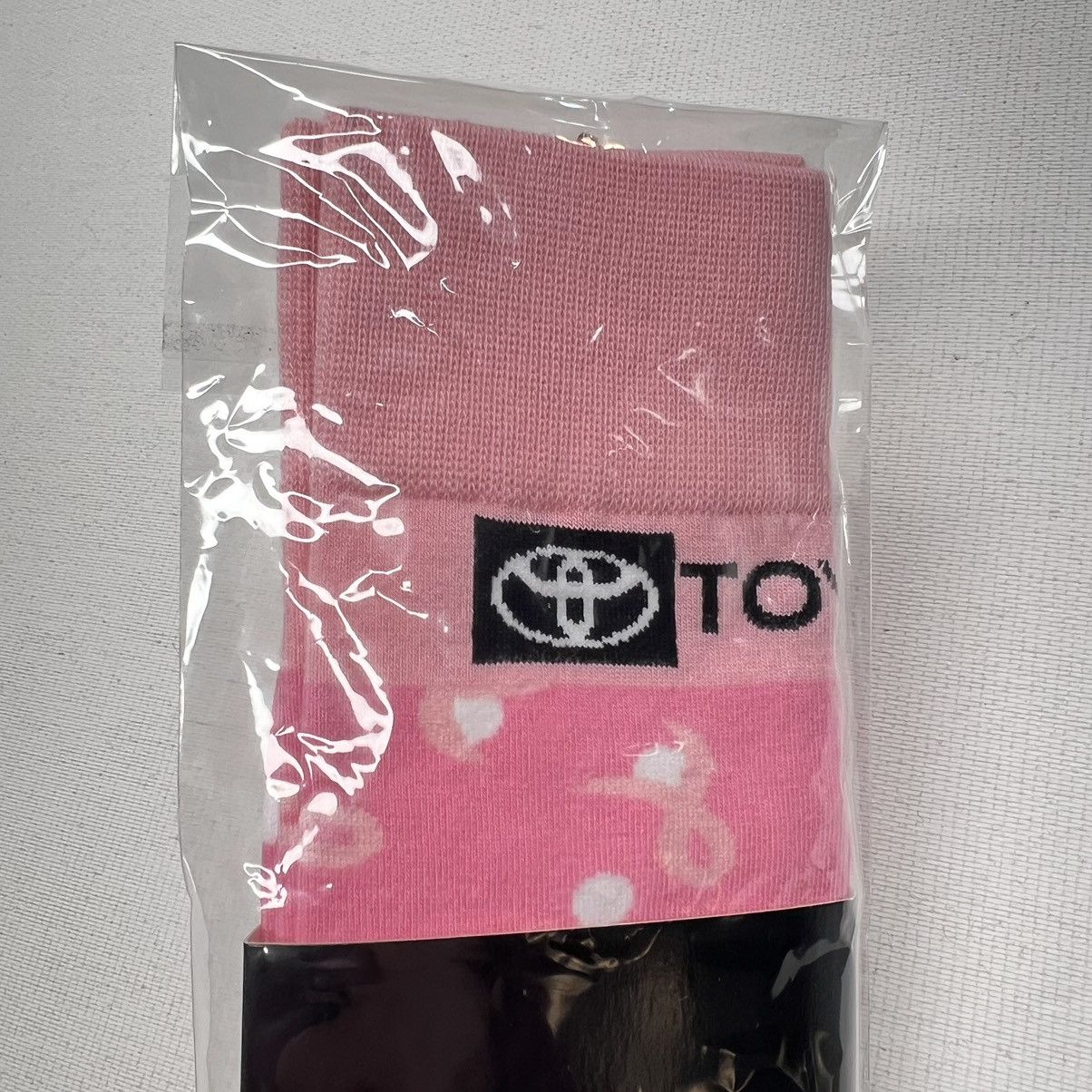 Japanese Brand NEW Toyota Socks Pink Breast Cancer Awareness Car Auto Logo Size ONE SIZE - 3 Thumbnail