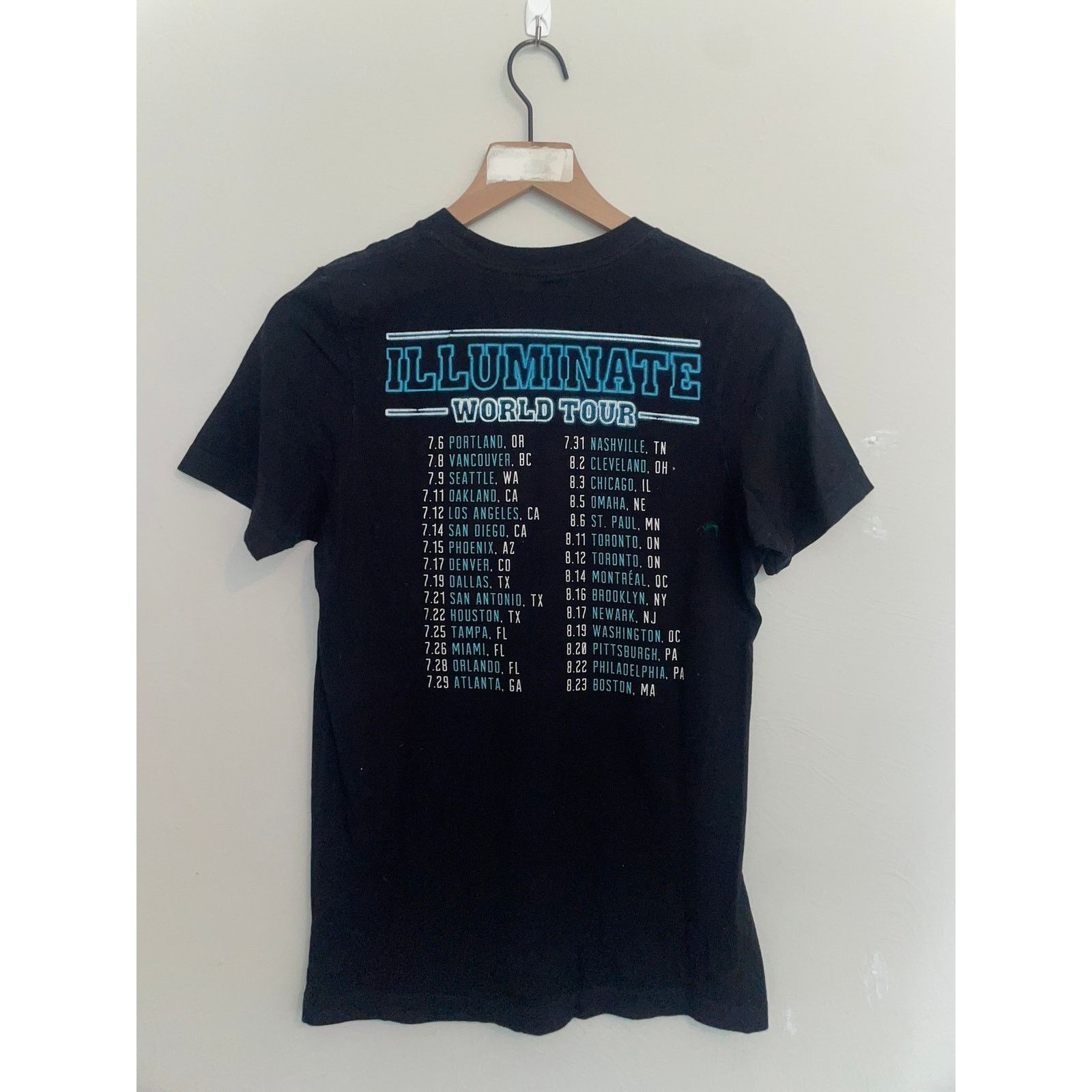Tultex Womens Shawn Mendes Shirt Illuminate World Tour Tee 2016 S Size S / US 4 / IT 40 - 6 Thumbnail