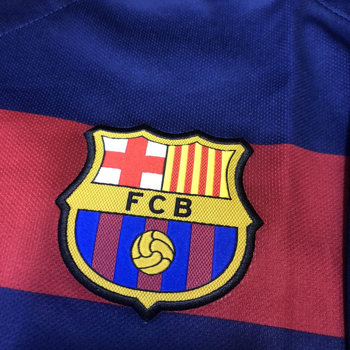 Nike Barcelona 15/16 home shirt #9 Suarez Size US XXL / EU 58 / 5 - 7 Thumbnail
