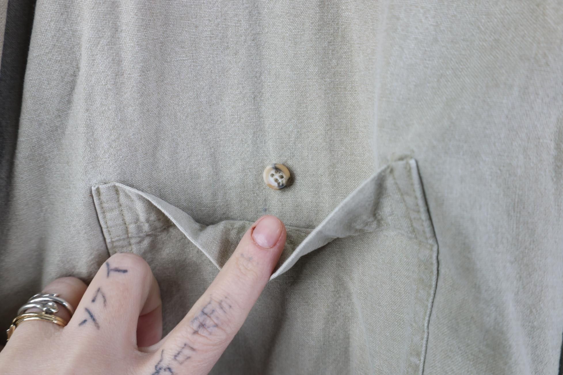 Vintage Vintage 90s Streetwear Stonewash Southwestern Feather Shirt Size US XXL / EU 58 / 5 - 5 Thumbnail