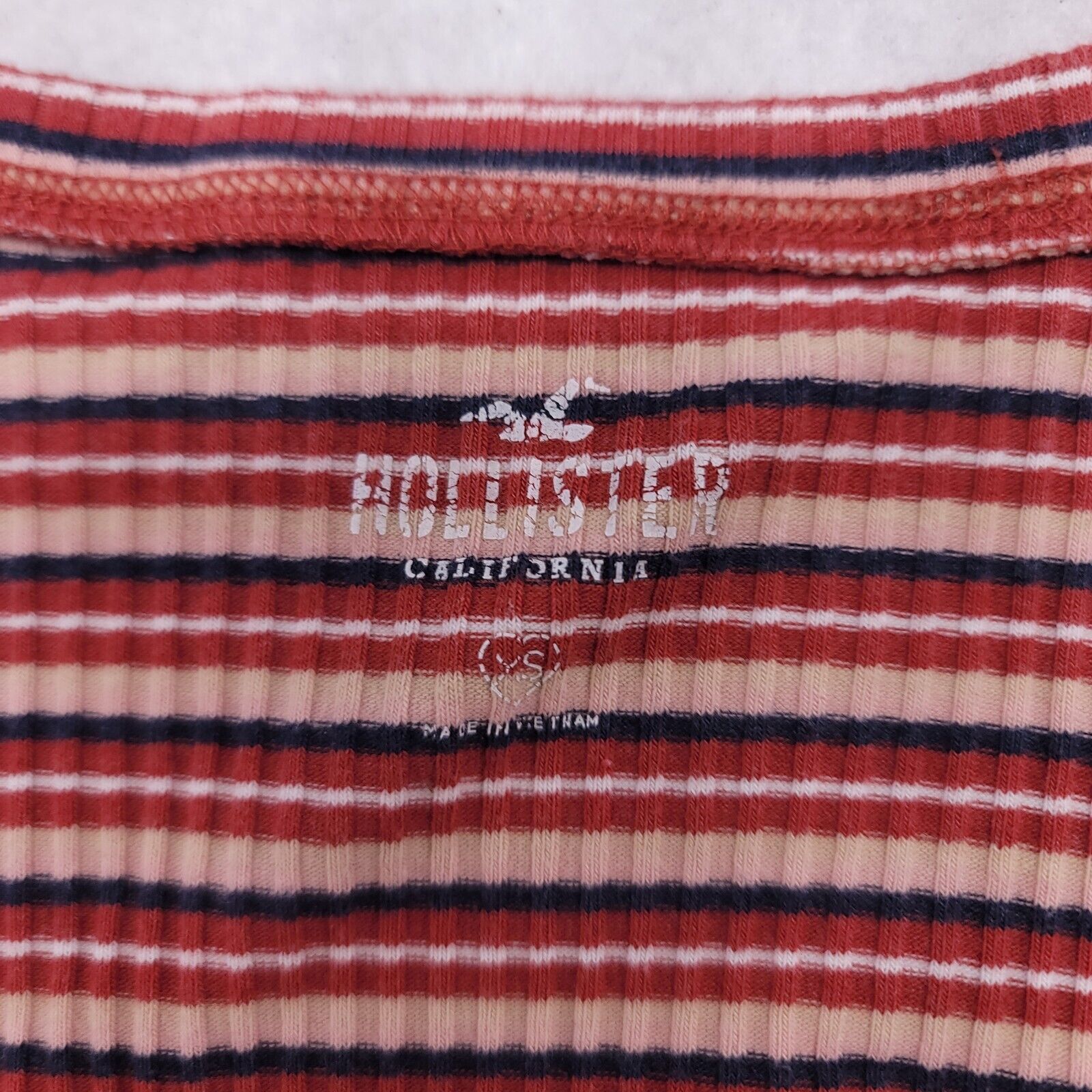 Hollister Hollister Short Sleeve Shirt Women Size XS Red White Striped Size XS / US 0-2 / IT 36-38 - 3 Thumbnail