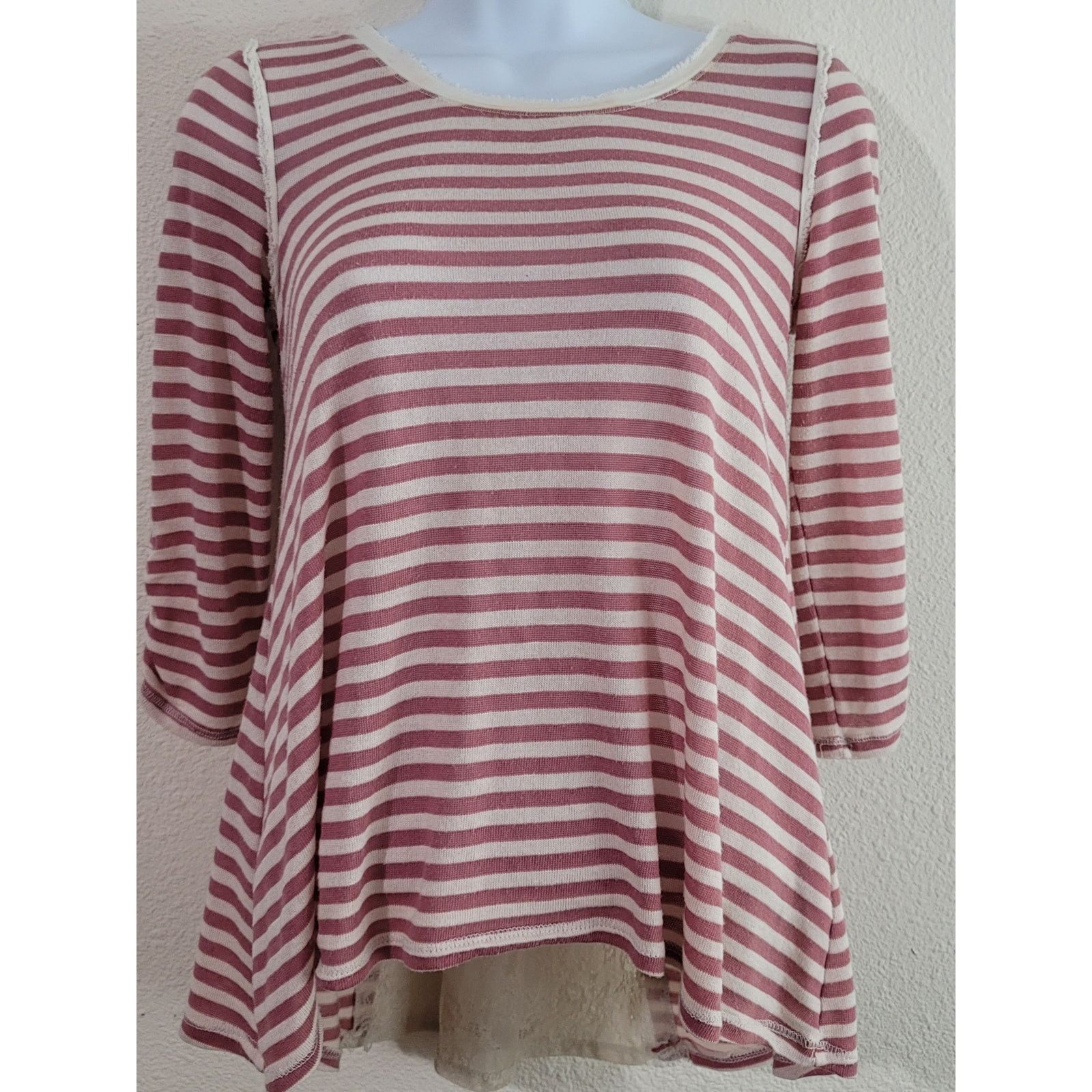 Other Jolt Pink Striped Hi Low Hem Knit Top XS Lace Back Insert Size XS / US 0-2 / IT 36-38 - 1 Thumbnail