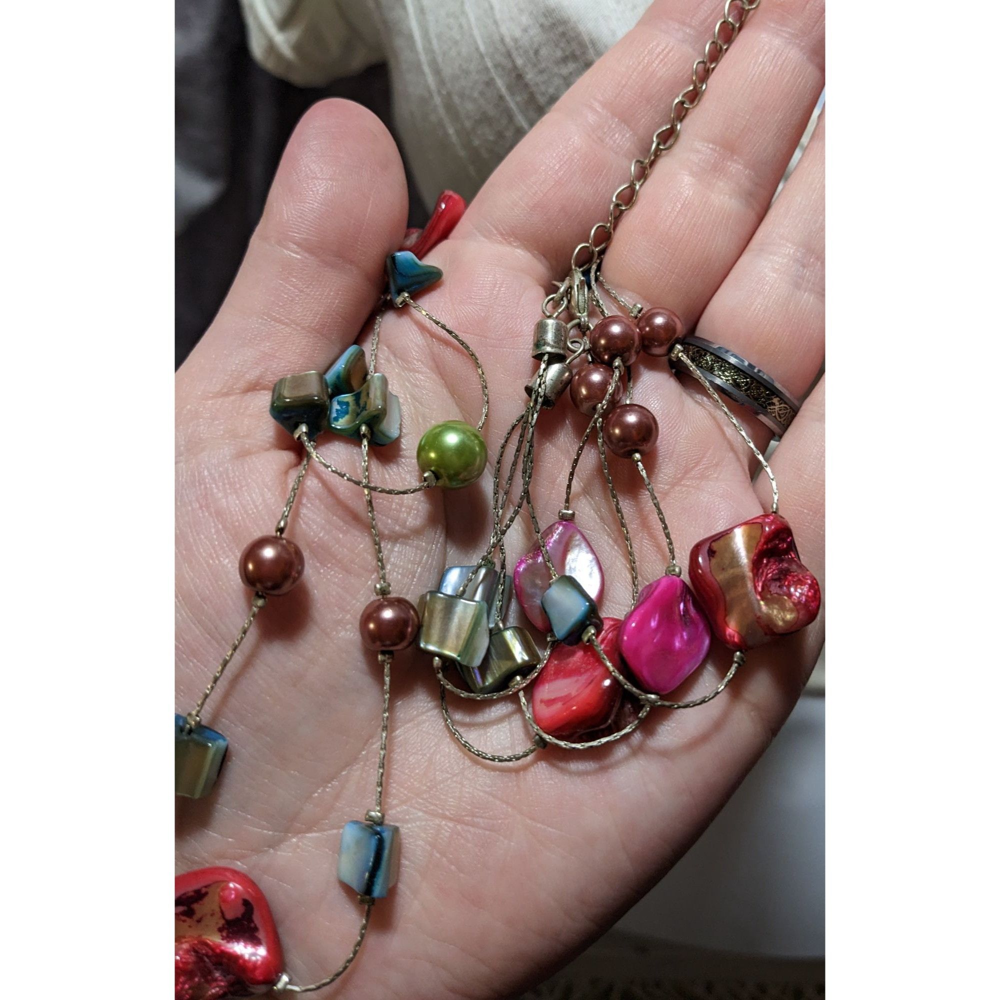 Other Rainbow Multilayer Shell Pearl Beaded Necklace Size ONE SIZE - 9 Thumbnail