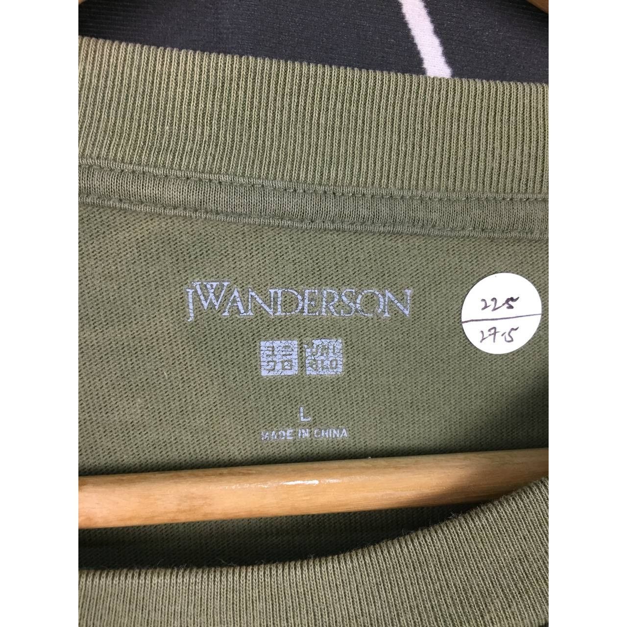 JW Anderson × Uniqlo J.W.Anderson X Uniqlo Plain Pocket Tee Size L Size US L / EU 52-54 / 3 - 10 Thumbnail