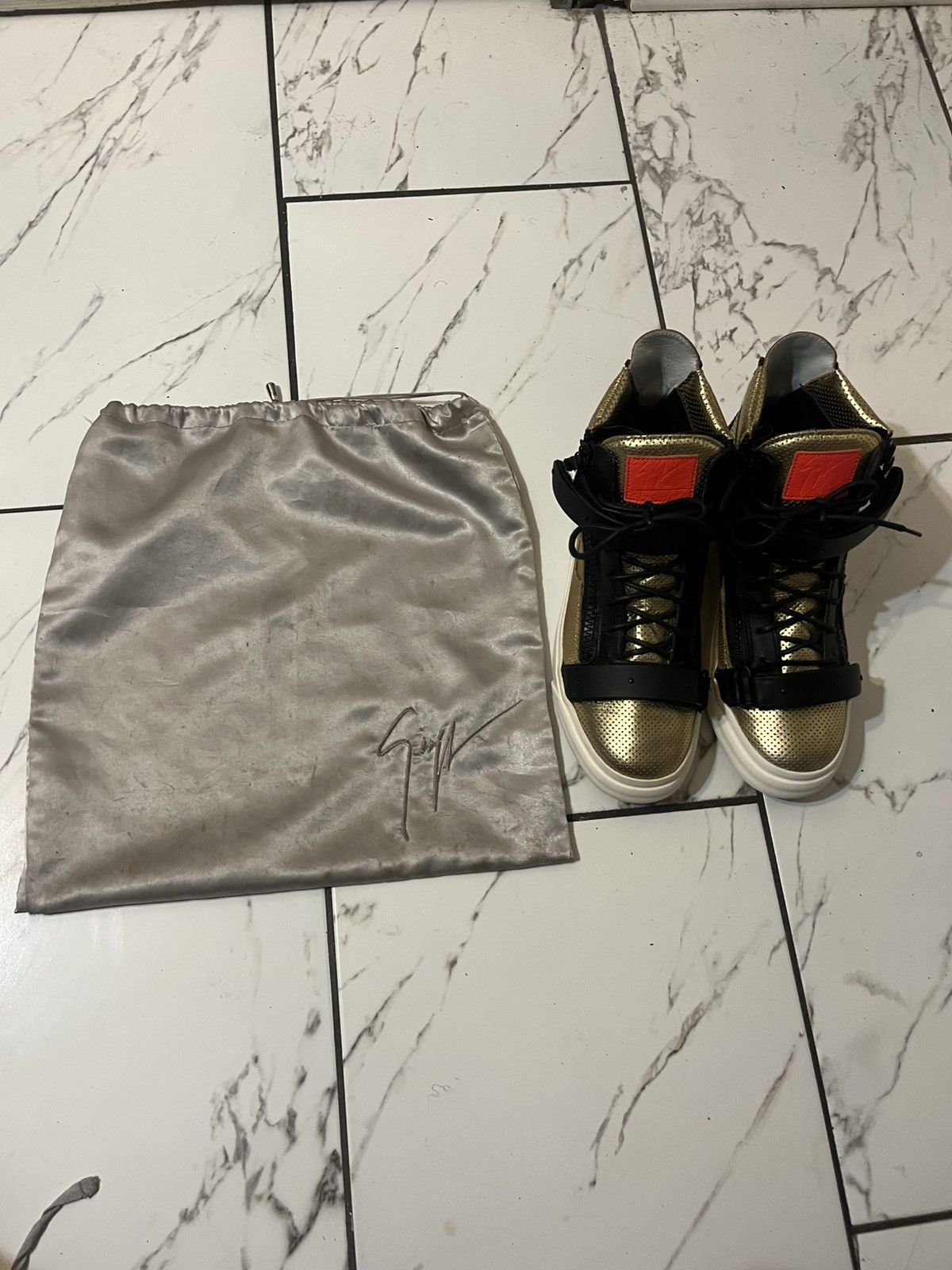 Giuseppe Zanotti Giuseppe Zanotti High-Top Sneakers (EU 42) Size US 9 / EU 42 - 7 Thumbnail