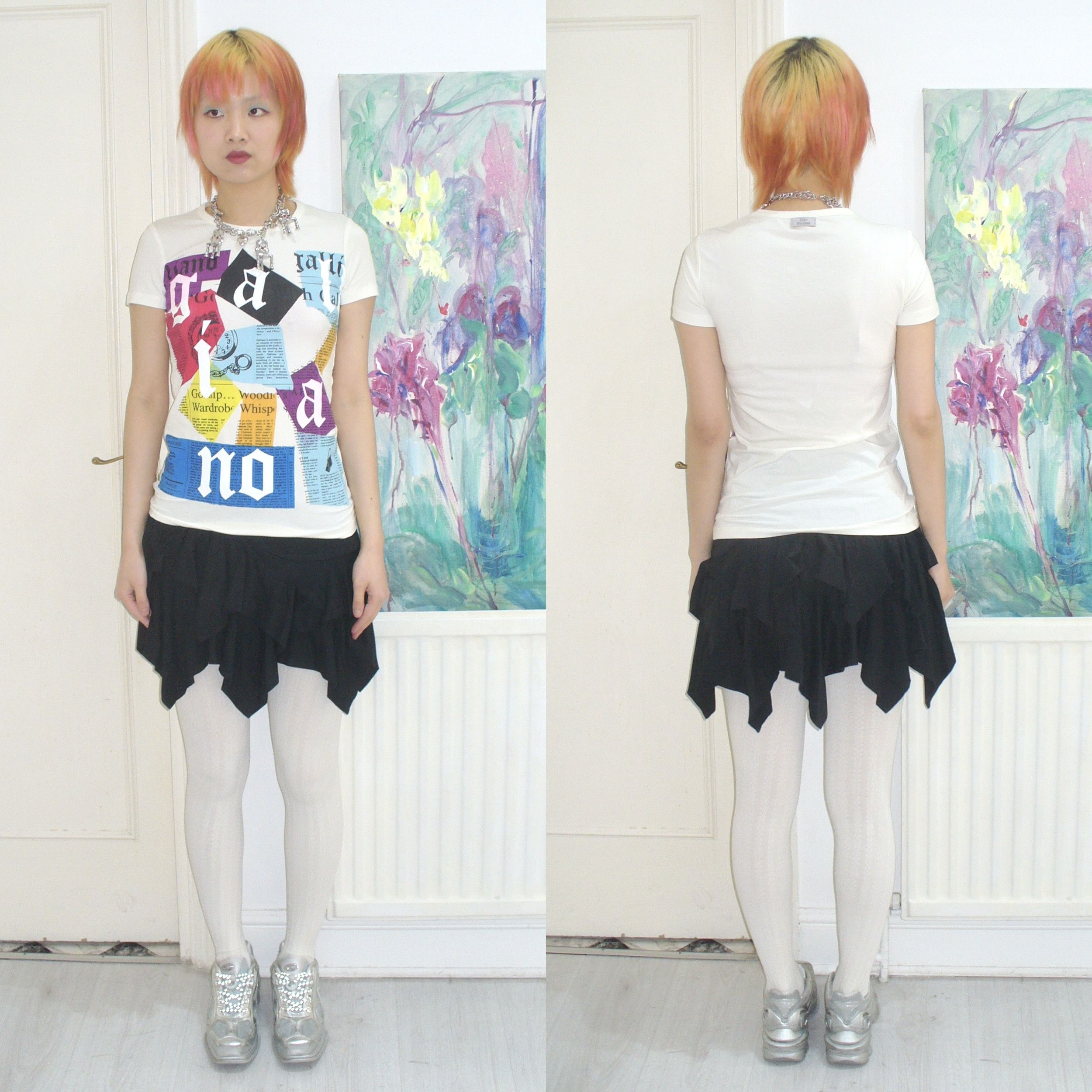 John Galliano John Galliano white tee 2000s Size XS / US 0-2 / IT 36-38 - 2 Thumbnail