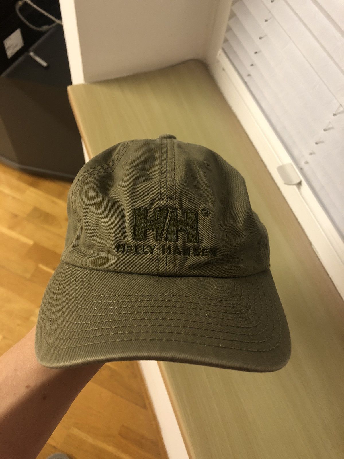 Helly Hansen VINTAGE HELLY HANSEN CLASSIC LOGO SPORT HAT CAP Size ONE SIZE - 1 Thumbnail