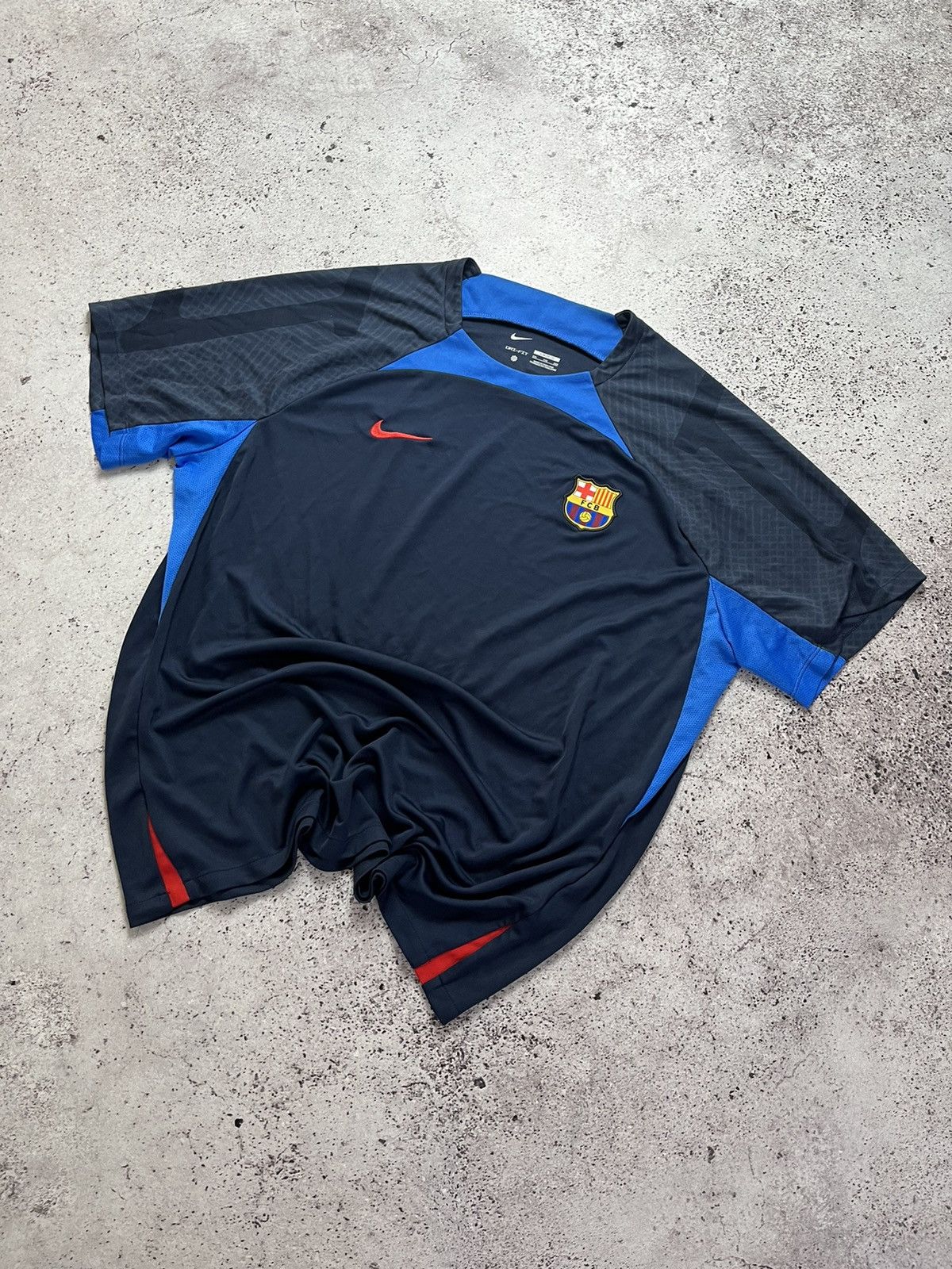 Nike Nike Barcelona Jersey Training T-Shirt 2022-2023 Size US XXL / EU 58 / 5 - 1 Thumbnail