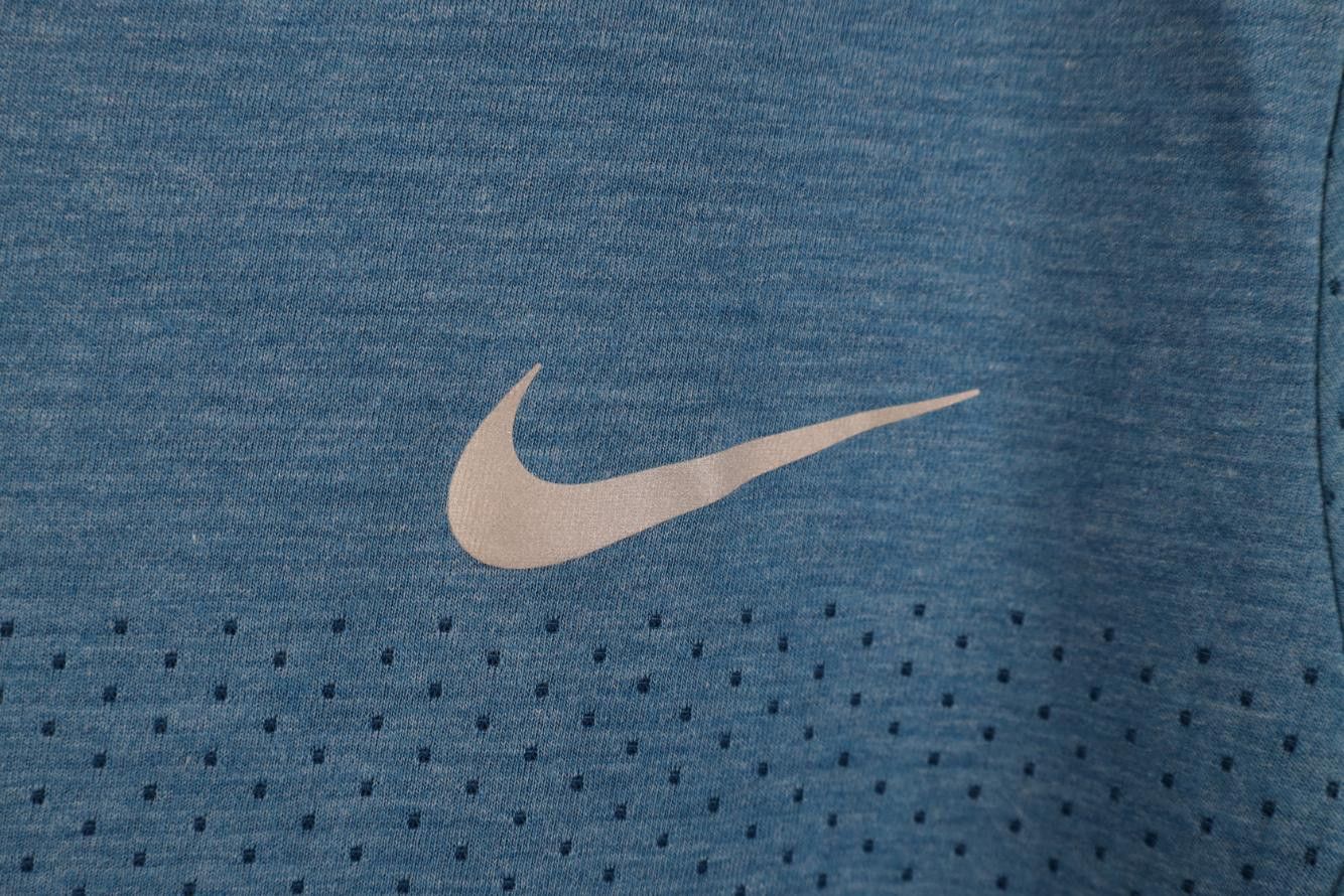 Nike Nike Running Breathe 365 Mesh Short Sleeve T-Shirt Size US M / EU 48-50 / 2 - 4 Thumbnail
