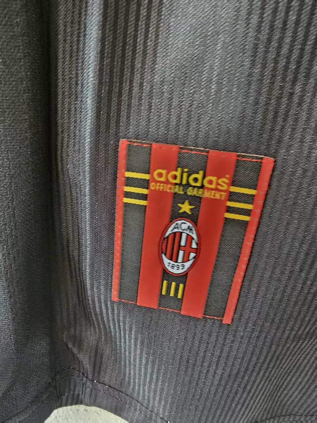 Other 1998 1999 ACM Away retro jersey Size US XL / EU 56 / 4 - 4 Thumbnail