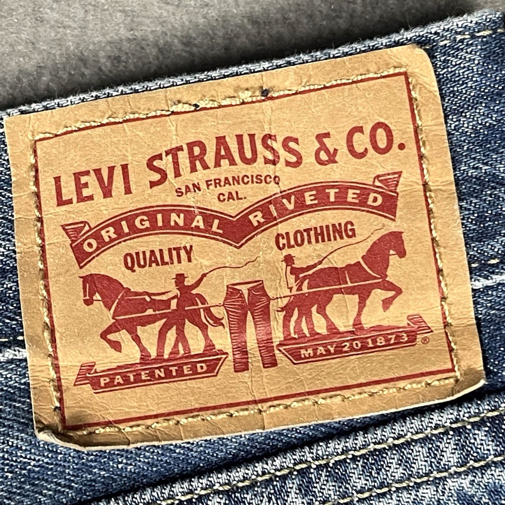 Denime VINTAGE Levis Low Pro Jeans Womens 31x31 Relaxed Straight Leg Blue Denim Distressed Pants 5-Pocket Womens Men? Size 24" / US 00 / IT 34 - 6 Thumbnail