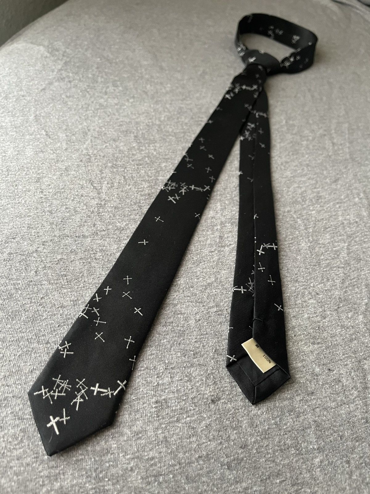 Undercover AW02 Witches Cell Division Cross Tie Size ONE SIZE - 1 Thumbnail