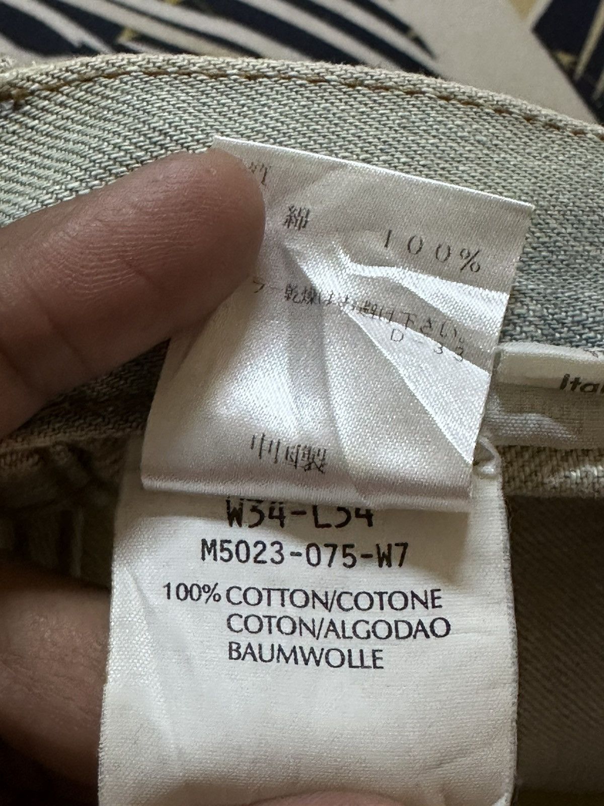 Calvin Klein 205W39NYC Vintage Calvin Klein Mudwash Long Leg Denim Size US 33 - 12 Thumbnail
