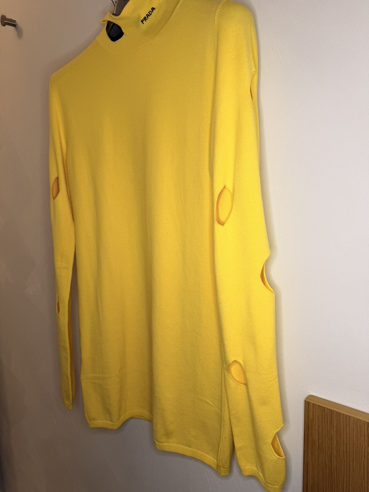 Prada NWT Prada Yellow Openwork Viscose Turtleneck Logo Top Sz 44 Size M / US 6-8 / IT 42-44 - 9 Thumbnail