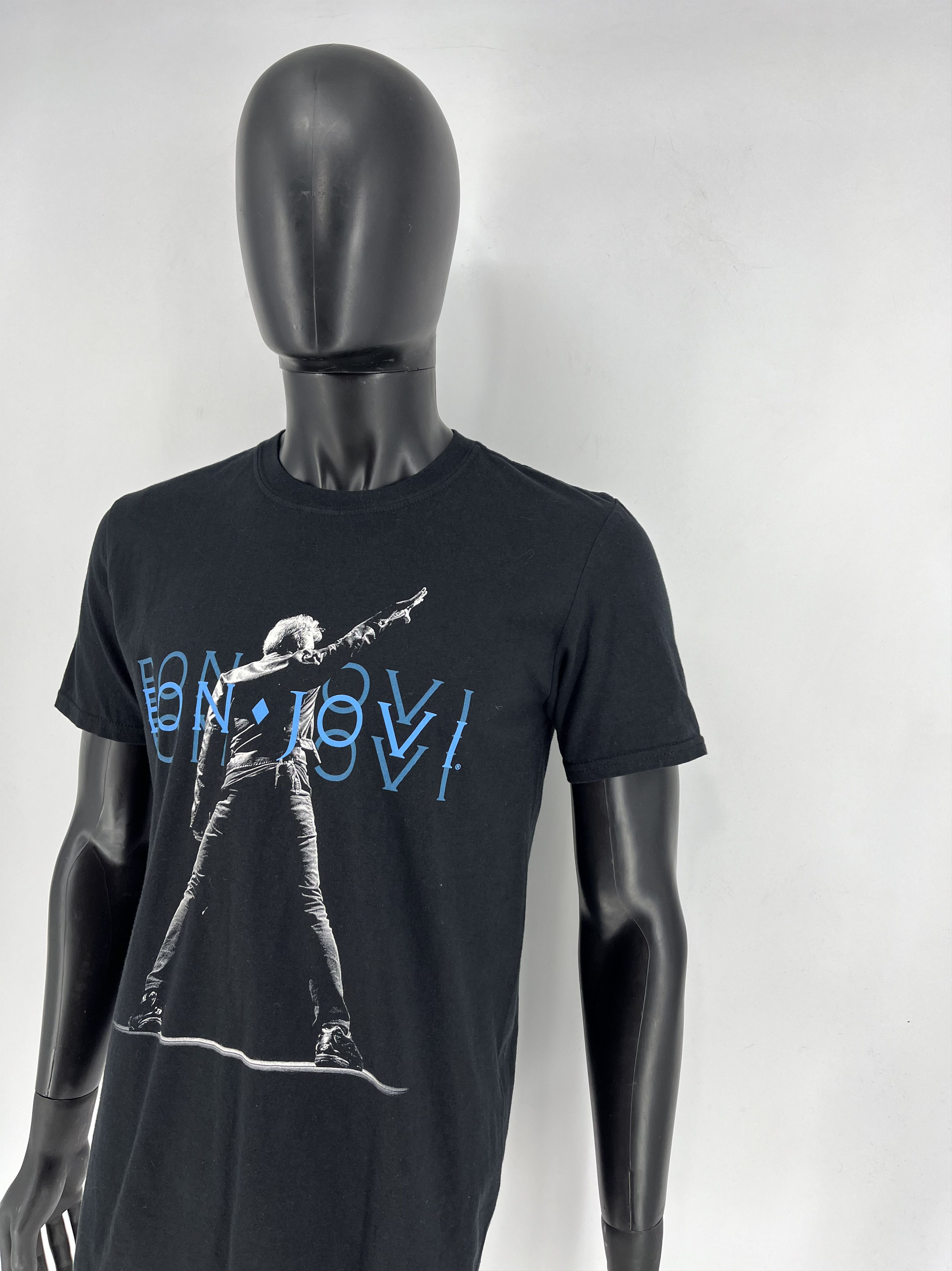 Band Tees Vintage Y2K Bon Jovi These Days Band Rock Tour Tshirt Style Size US M / EU 48-50 / 2 - 4 Thumbnail