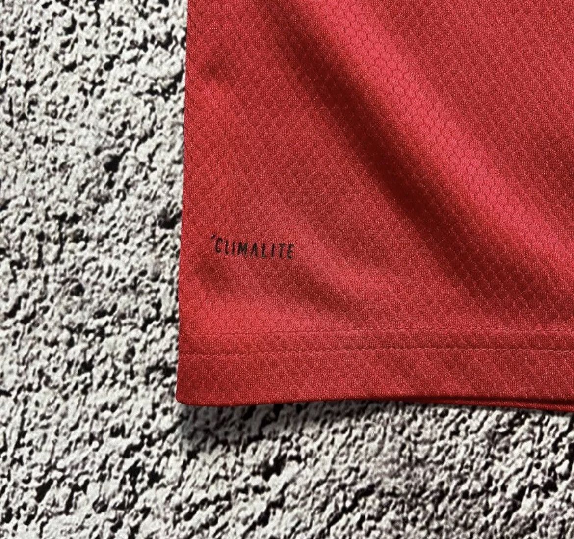 Adidas Manchester United Jersey Mens Red Soccer Maguire 2019-2020 Size US M / EU 48-50 / 2 - 8 Thumbnail