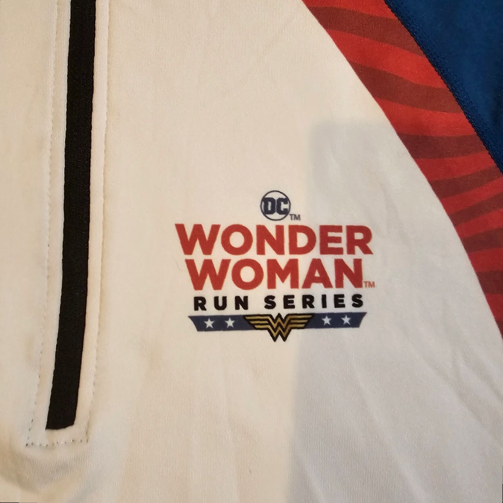 Vintage VINTAGE Running Man Top Womens Large White Red Wonder Woman 1/4 Zip Long Sleeve Athletic Size L / US 10 / IT 46 - 4 Thumbnail