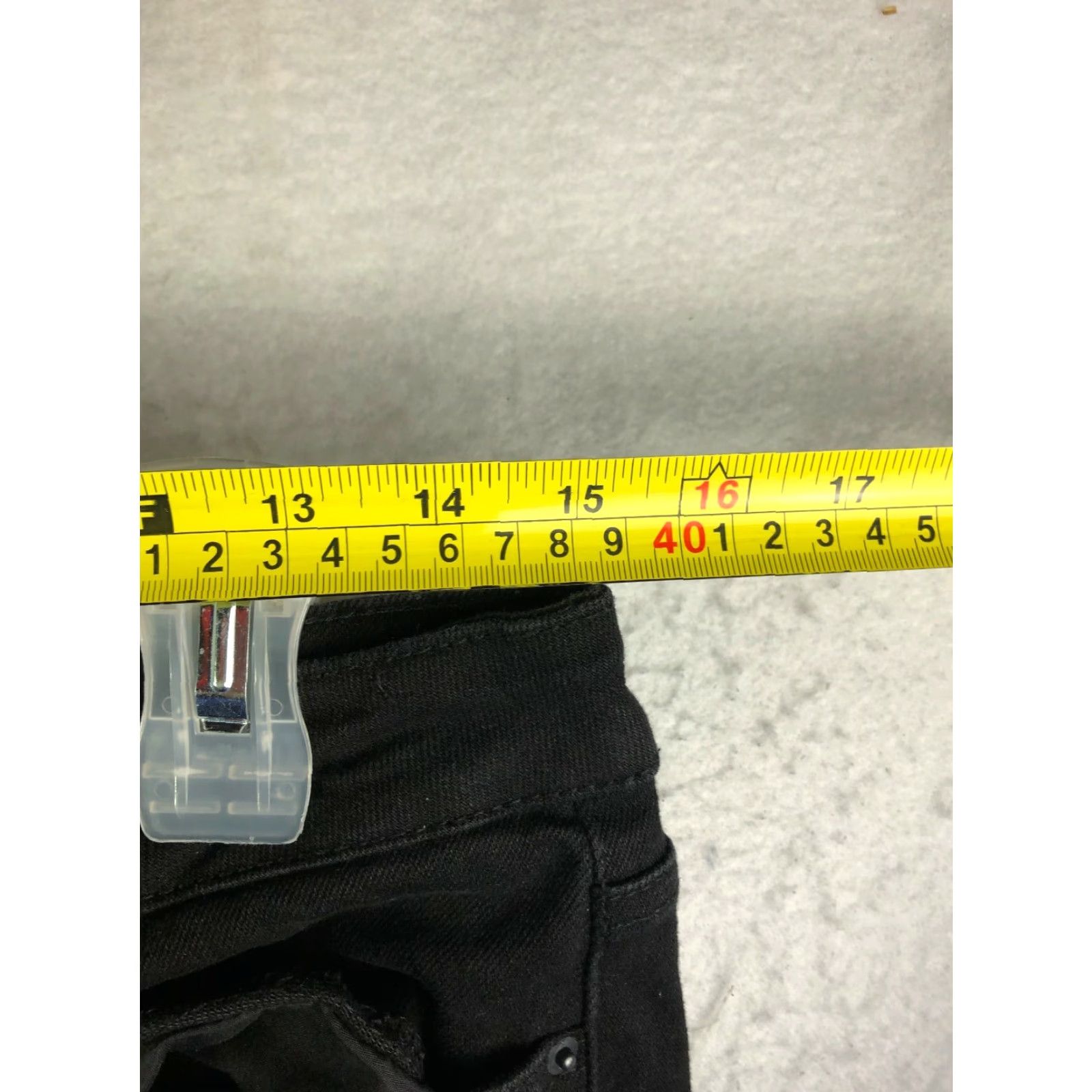 Vintage No Boundaries Juniors Jeans High Rise Skinny Black Denim Size 13 Distressed Size 34" / US 12 / IT 48 - 2 Thumbnail