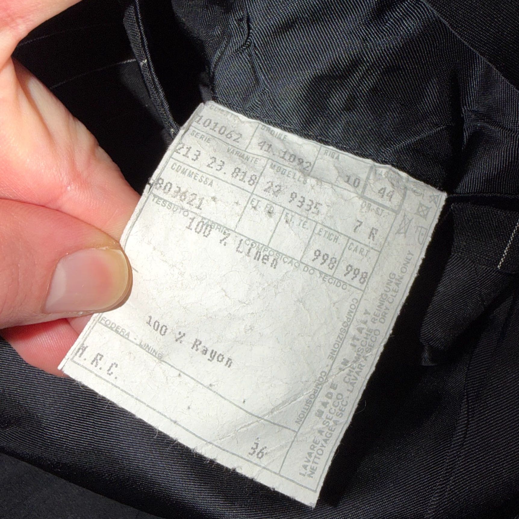 Ralph Lauren Purple Label VINTAGE Ralph Lauren Purple Label Black Linen Suit Jacket Mens 44R Pinstripe Blazer 2-Button Notch Peak Vintage Mens Jacket Size 44R - 7 Thumbnail