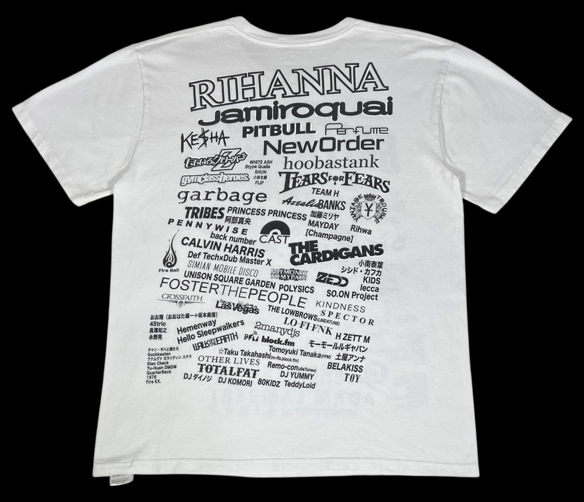 Band Tees Crystal castles Greenday Mac miller Jamiroquai Rihanna SS11 Size US L / EU 52-54 / 3 - 4 Thumbnail