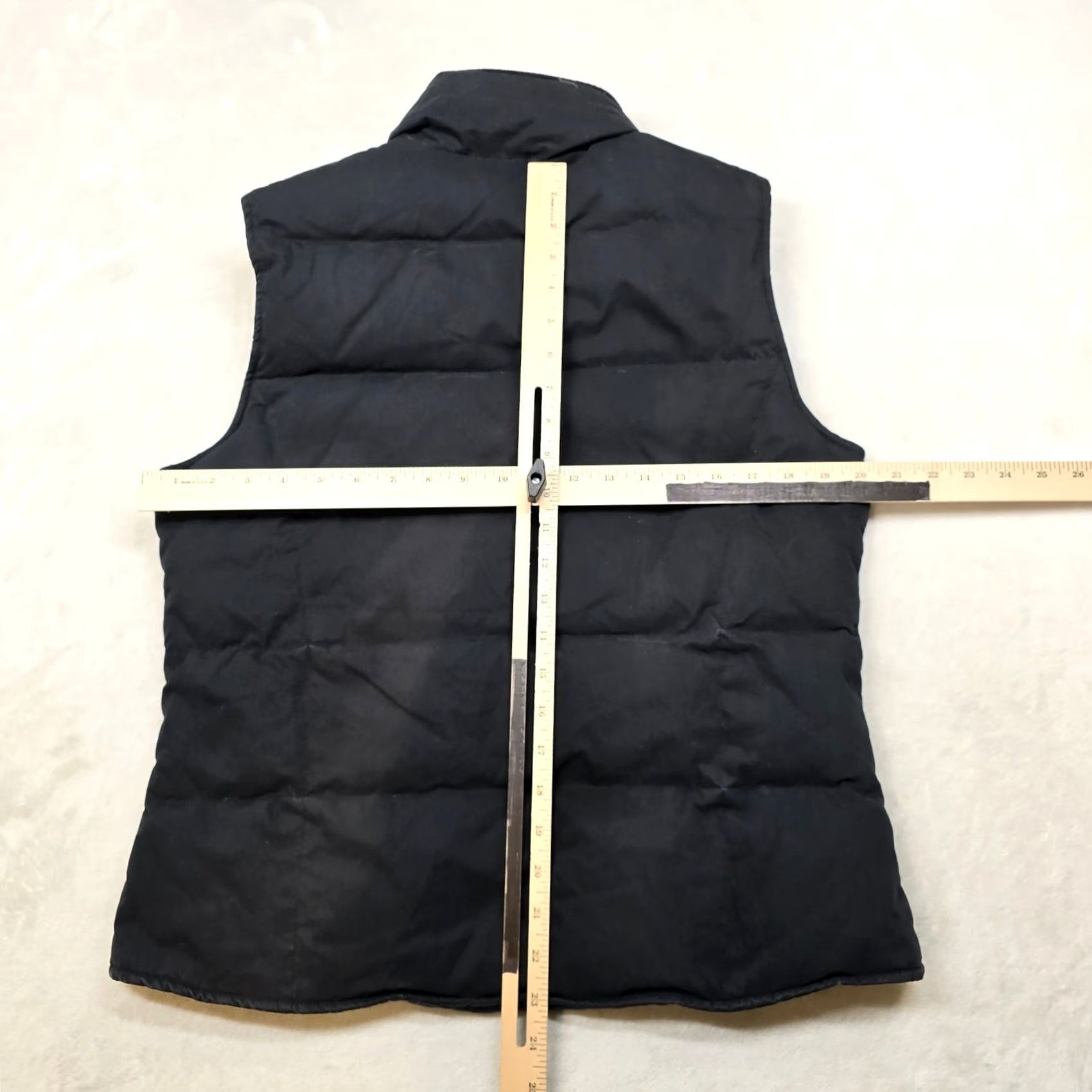 Eddie Bauer VINTAGE Down Puffer Vest Eddie Bauer Womens Medium Black Full Zip Insulated Size M / US 6-8 / IT 42-44 - 7 Thumbnail