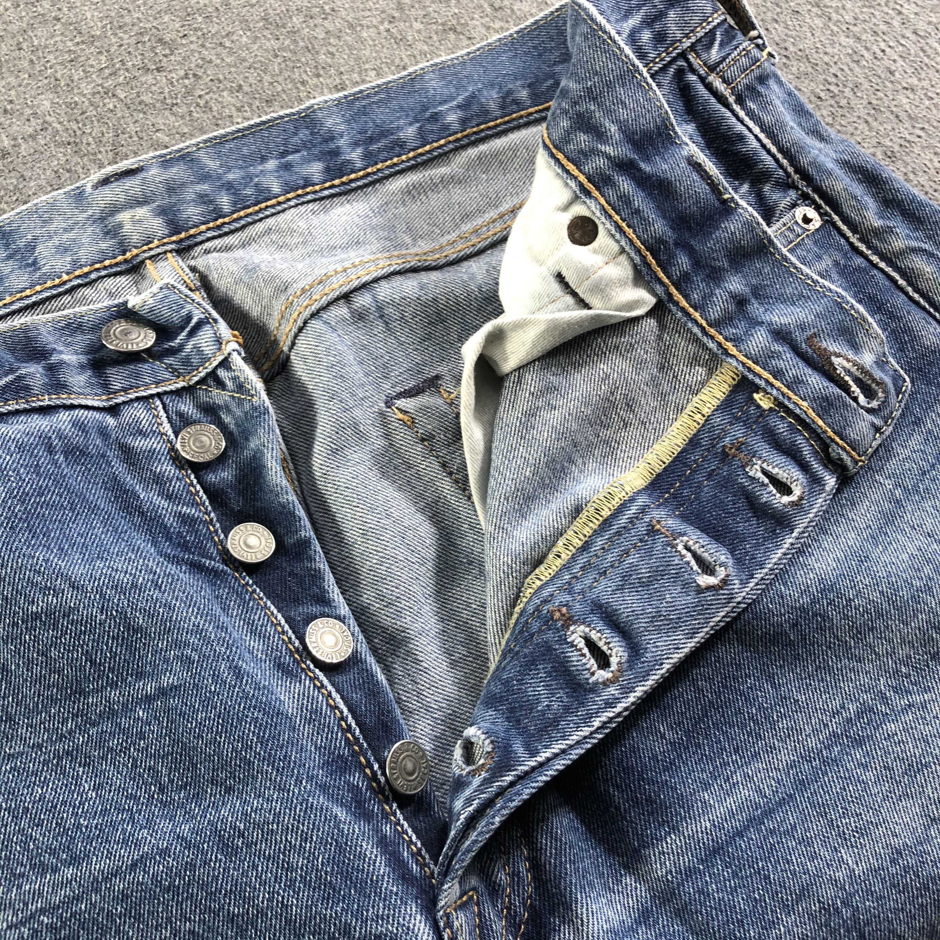 Levi's Vintage Blue Wash Levis 501 Jeans-J3722 Size US 37 - 9 Thumbnail