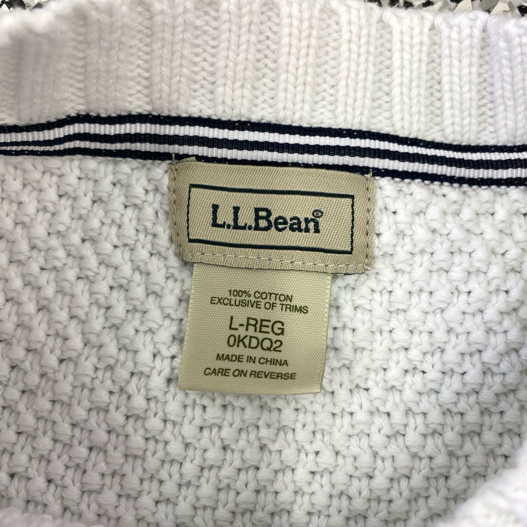 Vintage VINTAGE LL Bean Womens Cardigan Sweater Cable Knit White Sz L Holiday/Tailored/Preppy Women Size L / US 10 / IT 46 - 4 Thumbnail