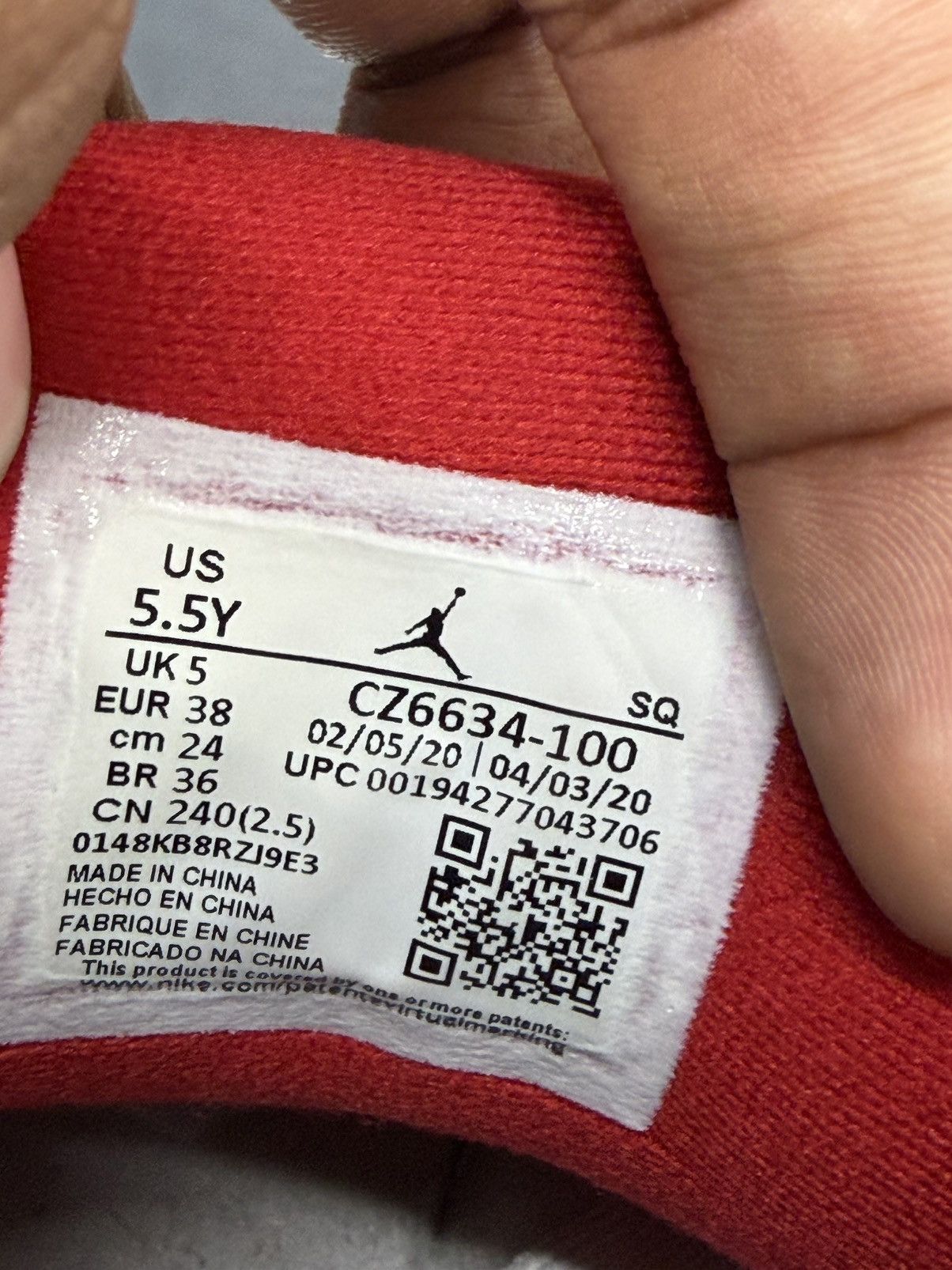 Jordan Brand Air Jordan 3 Fire Red Denim Size 5.5Y (2020) Size US 5.5 / EU 38 - 10 Thumbnail