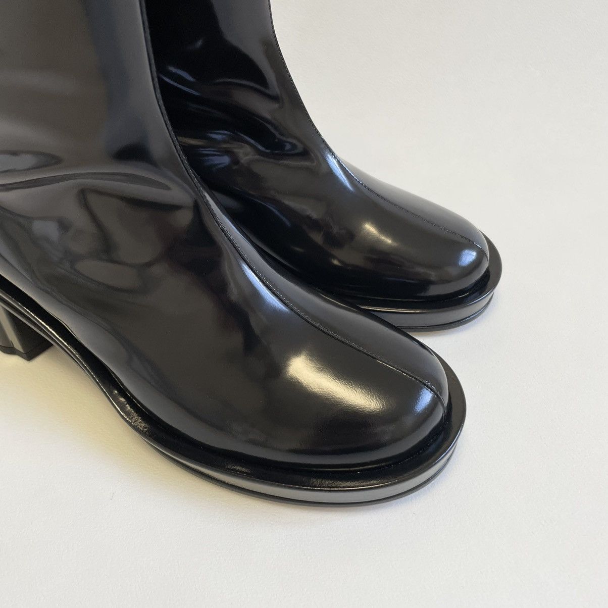 Simone Rocha Black Leather ‘Lacquered Heel’ Boots Size US 9 / IT 39 - 13 Thumbnail