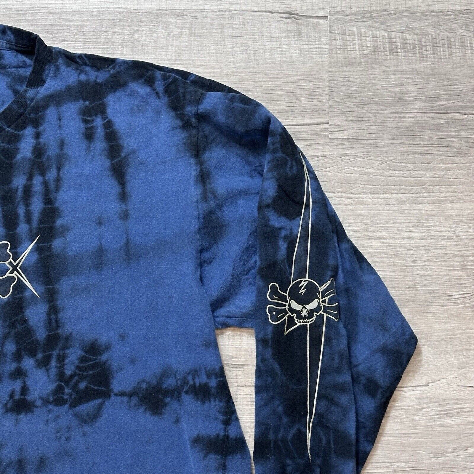 Vintage Y2K Extreme Limit Skull & Bones Long Sleeve Shirt Tie Dye Size US XL / EU 56 / 4 - 4 Thumbnail