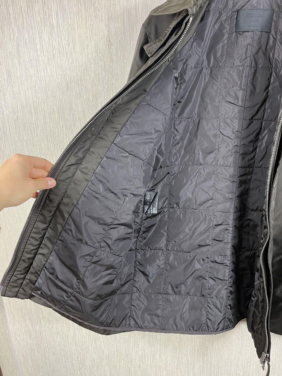 Prada Prada nylon classic jacket coat with leather casual italy Size M / US 6-8 / IT 42-44 - 21 Thumbnail