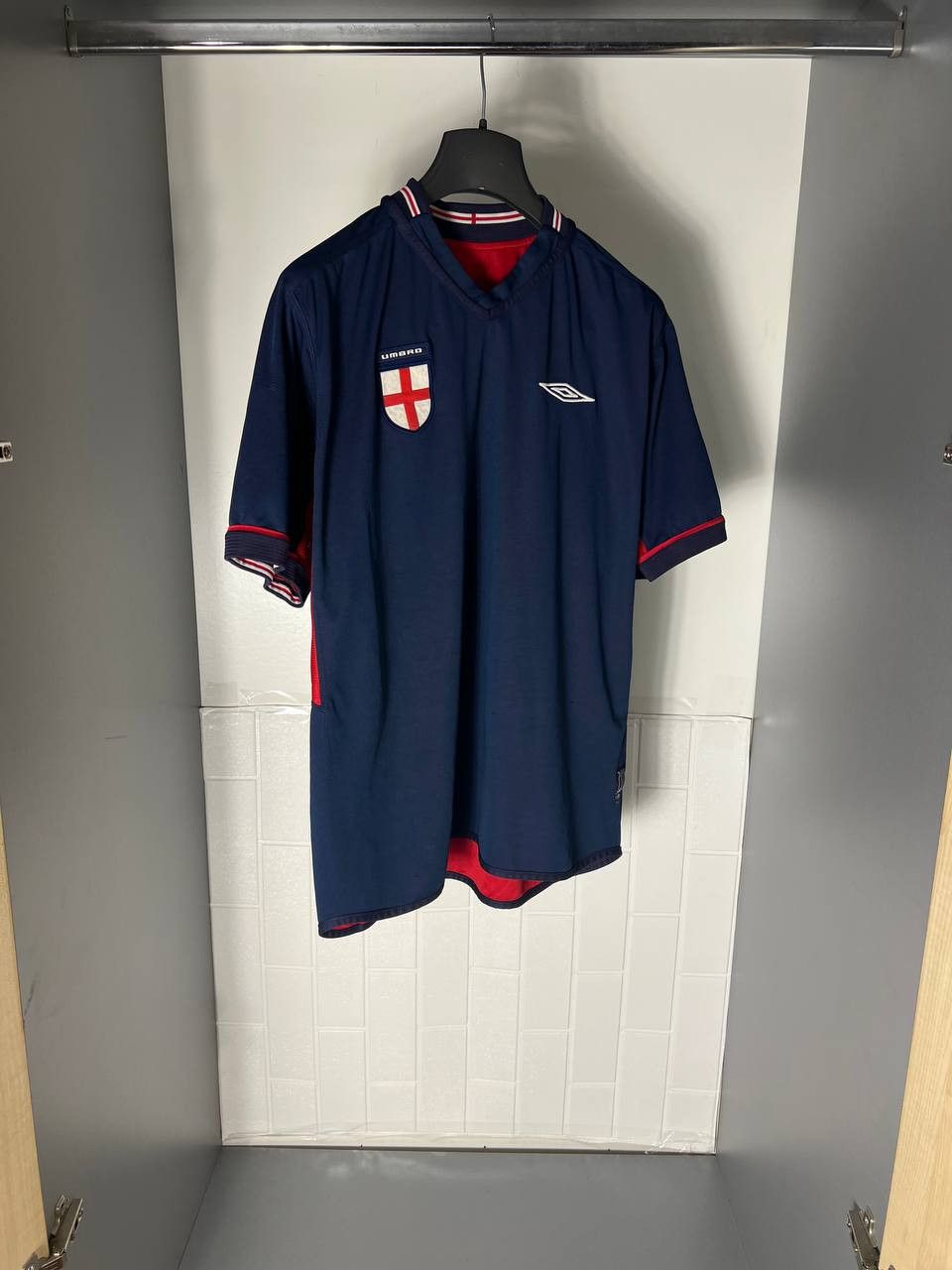 Umbro VINTAGE UMBRO ENGLAND RETRO SOCCER JERSRY MANCHESTER Y2K 90s Size US L / EU 52-54 / 3 - 2 Thumbnail