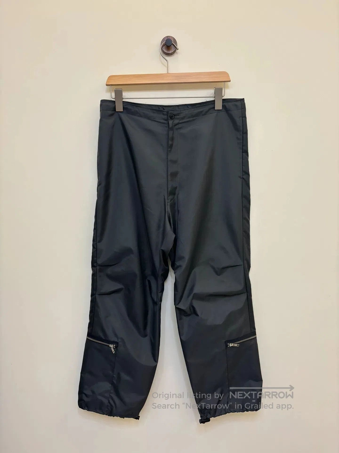 Other Contemporary London Nylon Parachute Pants. Size 31" - 1 Thumbnail