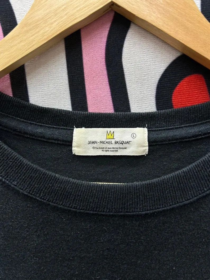 Vintage Vintage 2000s Jean Michel Basquiat Art tshirt size L Size US L / EU 52-54 / 3 - 5 Thumbnail