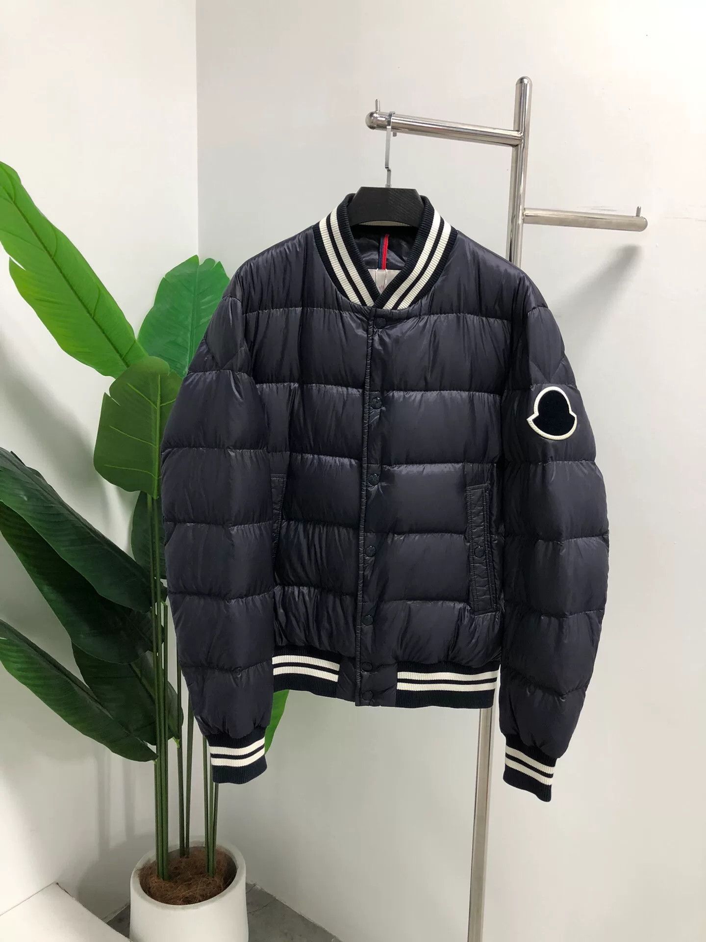 Moncler Moncler Men's Winter Puffer Jacket Navy Blue Size US L / EU 52-54 / 3 - 1 Thumbnail