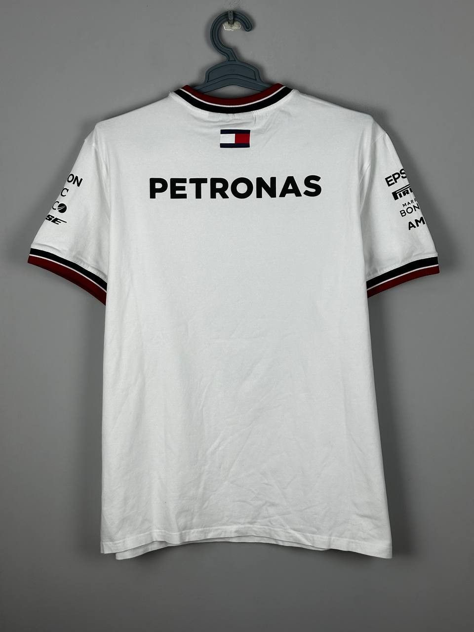 Formula 1 Vintage AMG Mercedes Benz Petronas T-Shirt Y2K Size US XXL / EU 58 / 5 - 10 Thumbnail