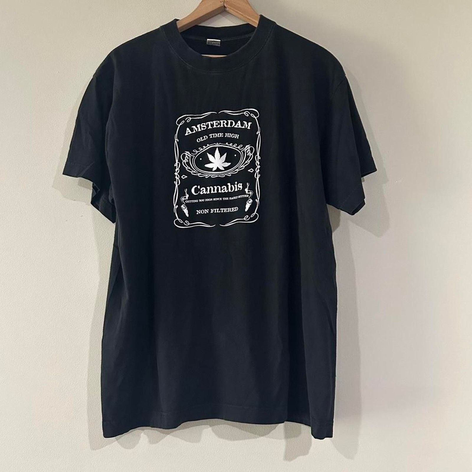 Other Vintage Amsterdam Cannabis Tee Shirt Size US L / EU 52-54 / 3 - 1 Thumbnail