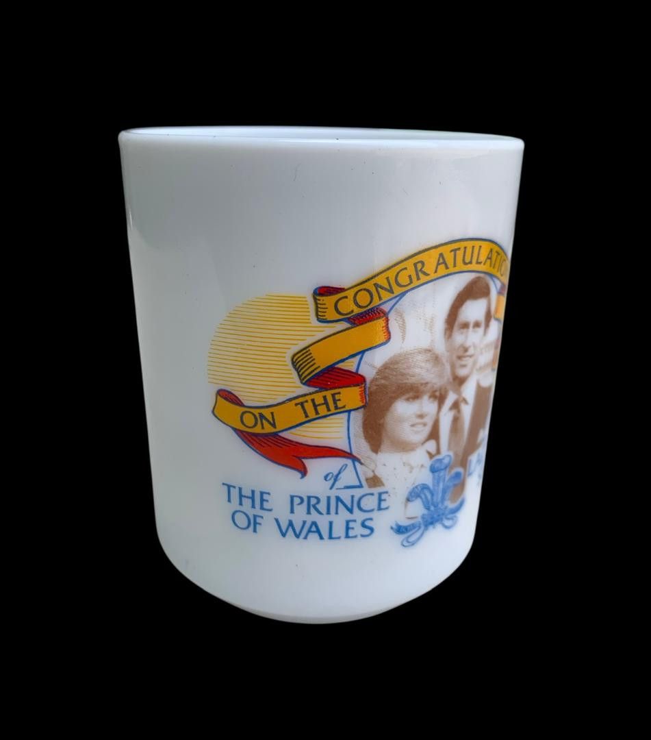 Vintage Vtg 1981 Royal Wedding Prince Charles And lady Diana Size ONE SIZE - 2 Thumbnail