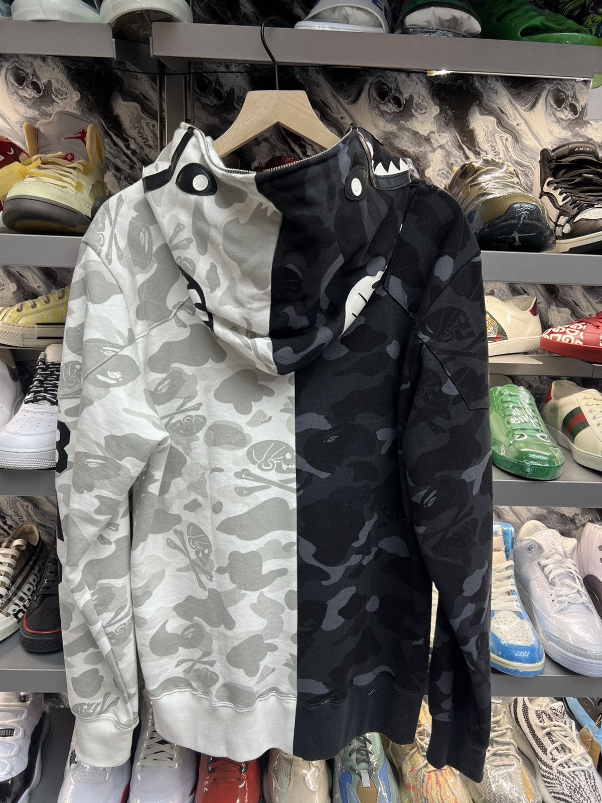 Bape Bape x NEIGHBORHOOD Split Camo Shark Hoodie Size US XL / EU 56 / 4 - 2 Thumbnail