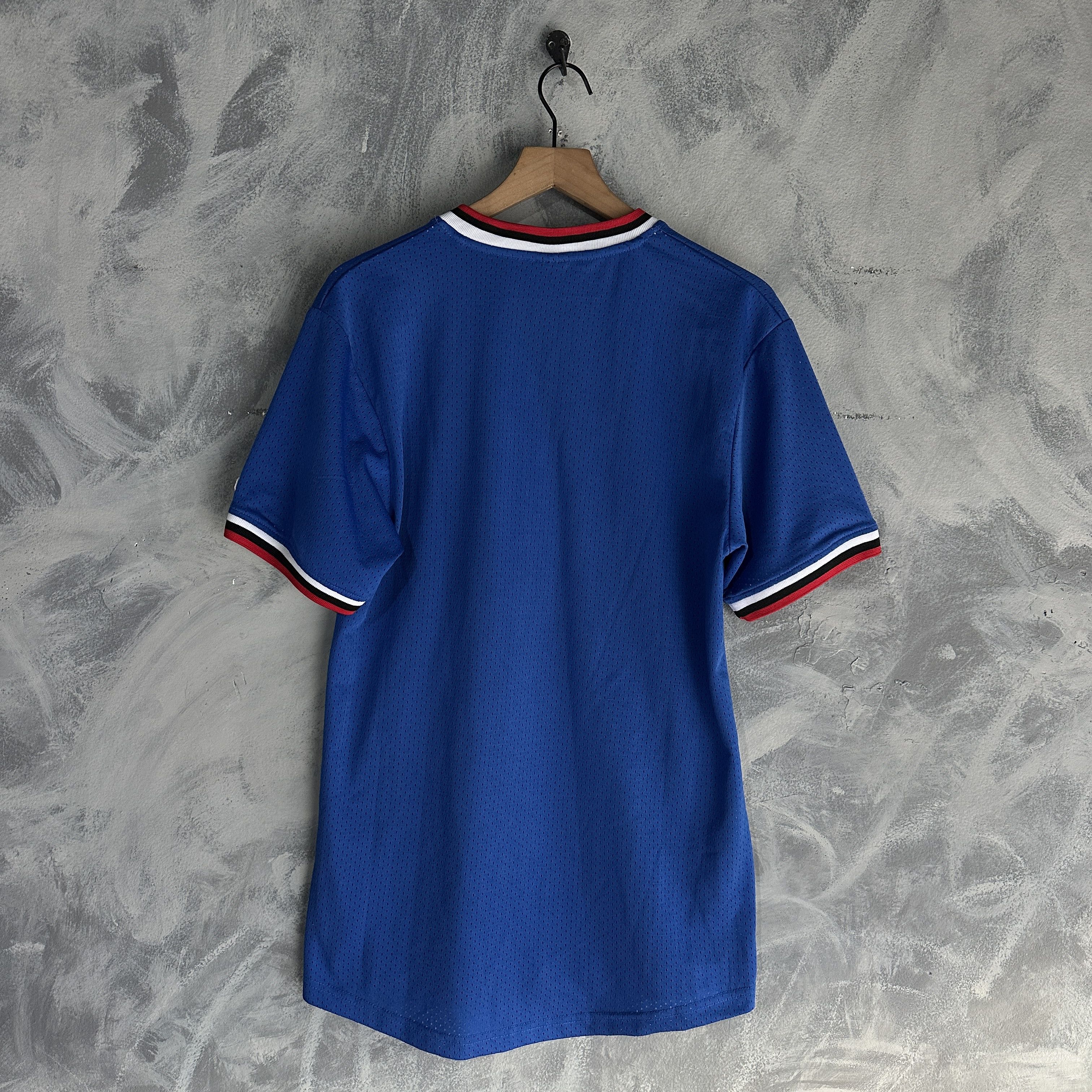 Southpole Vtg Southpole Jersey T Shirt Men’s Small Blue Tiger MCMXC Size US S / EU 44-46 / 1 - 7 Thumbnail