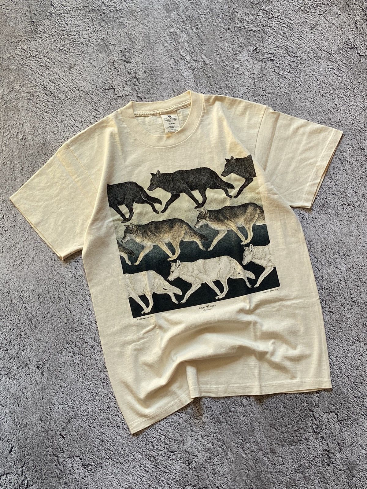 Vintage Vintage Wolf Diana Dee Tyler Distressed Tee Size US M / EU 48-50 / 2 - 3 Thumbnail
