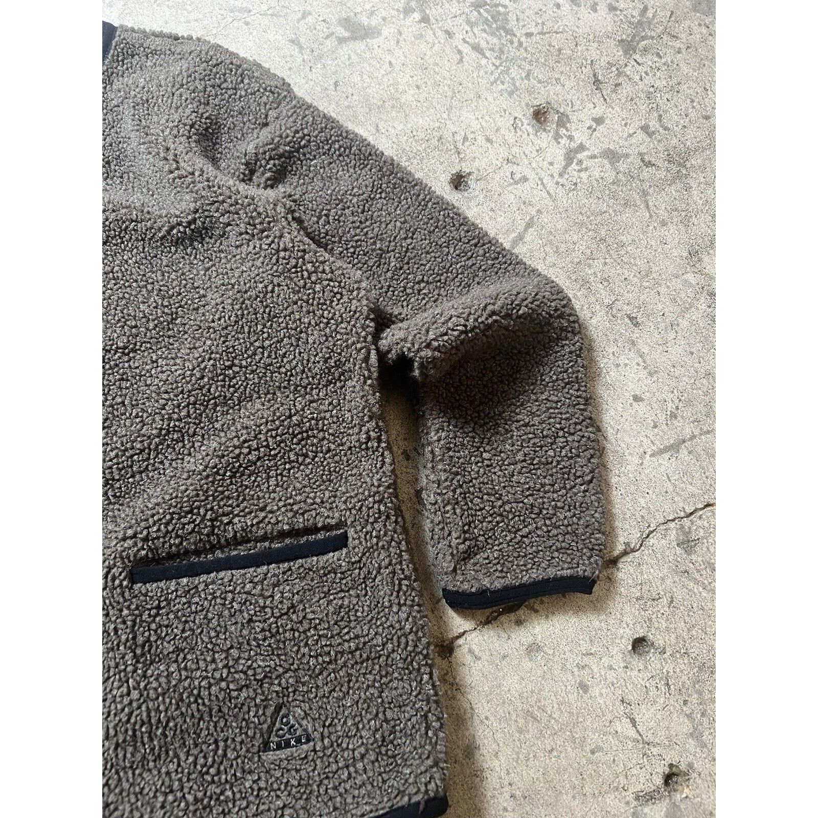 Nike ACG RARE! Vintage Nike ACG Deep Pile Full-zip Cardigan Size S Size S / US 4 / IT 40 - 5 Thumbnail